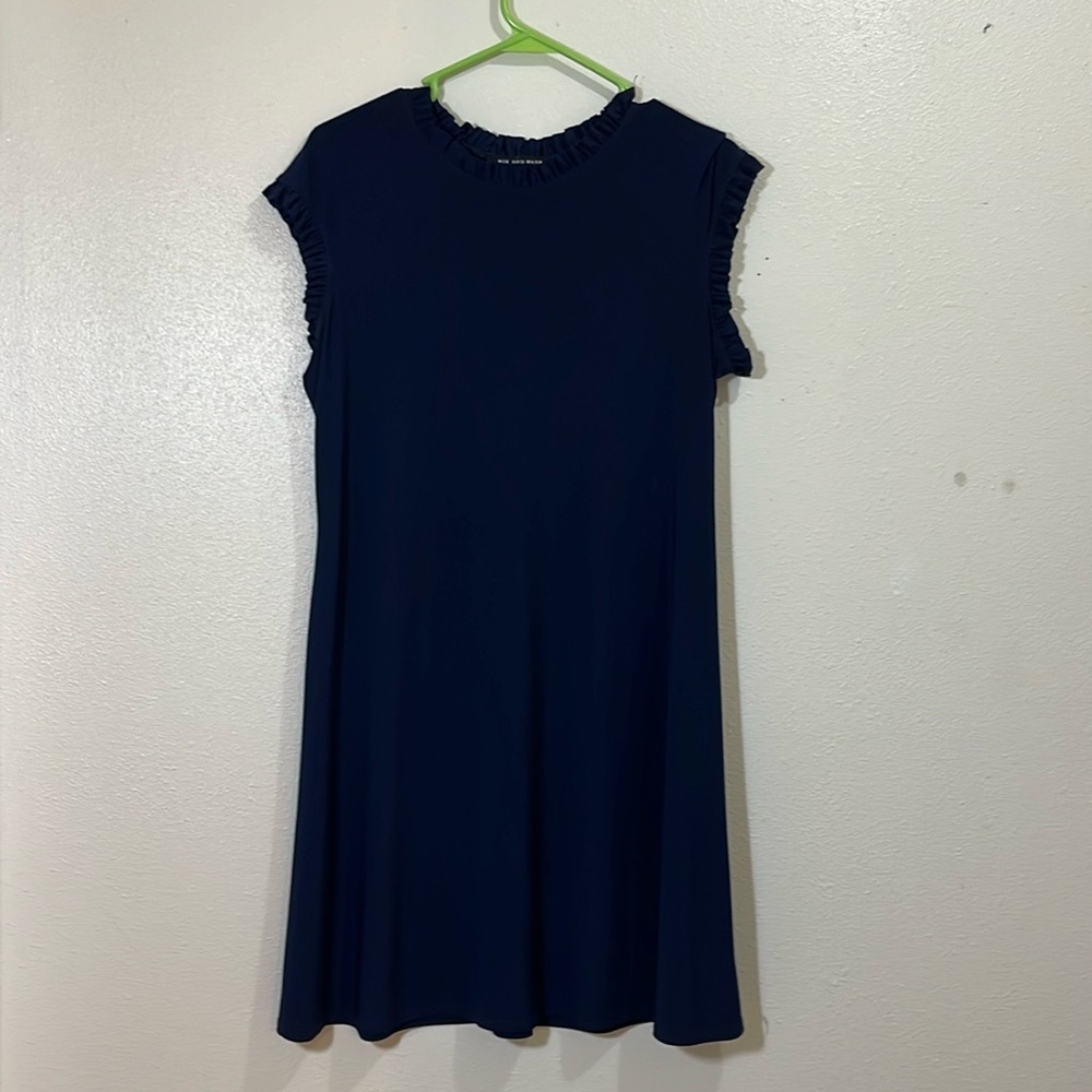 Nik & Nash Classic navy blue, sleeveless dress. Size Large.